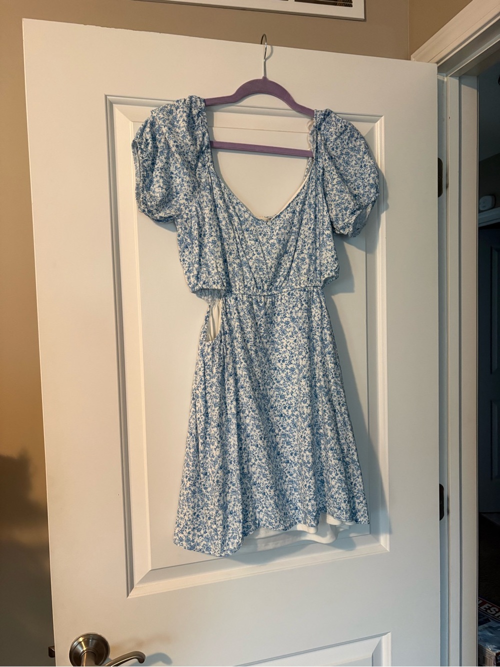 Altar’d State Blue Floral Puff Sleeve Cutout Mini Dress Size Medium